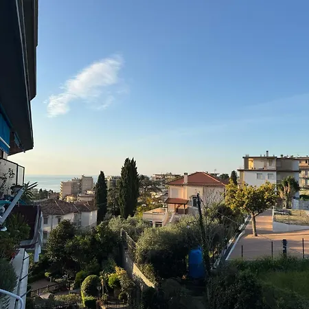 Affitti Brevi Periodi Da Dino Apartmán Sanremo